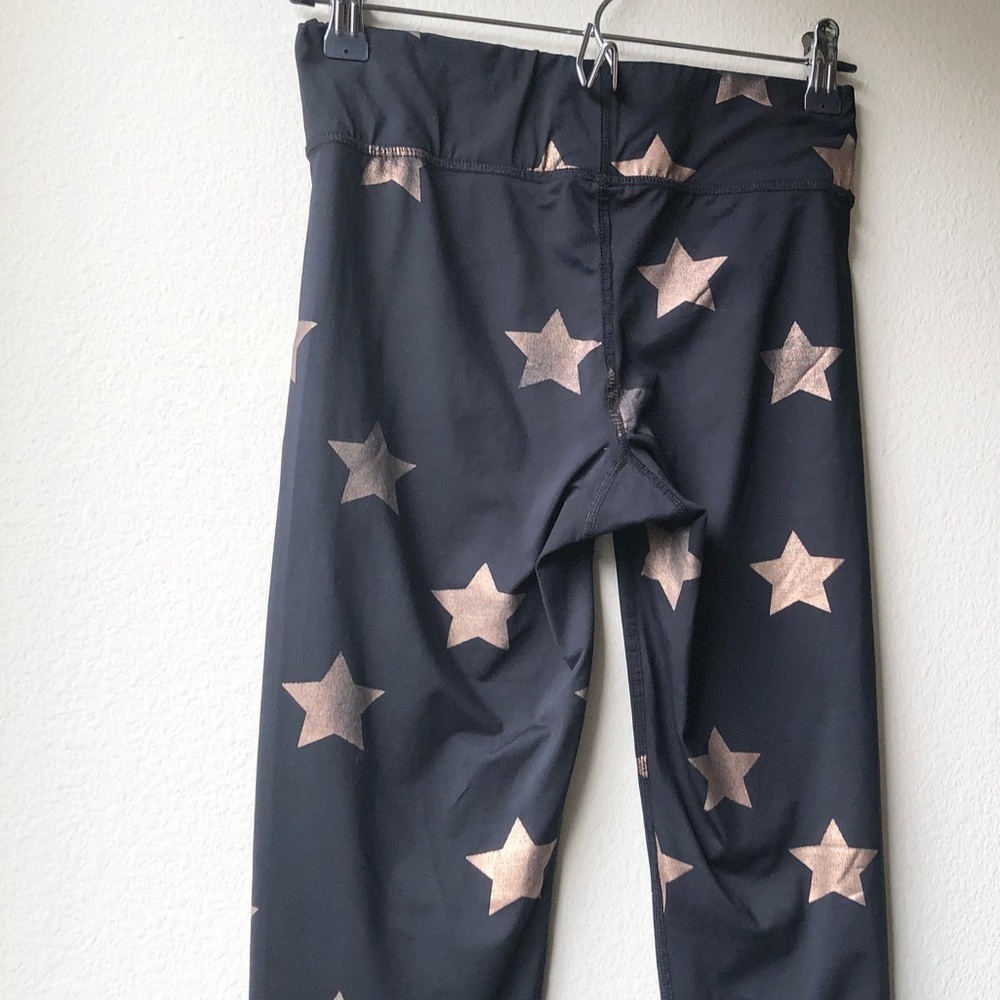 Terez Black Gold Star Foil Printed Tall Band Leggings Sz M - Picture 8 of 13